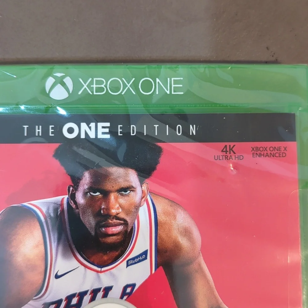 New Xbox one the one edition NBA Live 19 EA sports game 4k ultra hd NEW